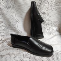 Дамски обувки черни, нови, номер 38, ниска платформа изгодно , снимка 6 - Дамски ежедневни обувки - 41224184