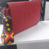 Дамска червена чанта, снимка 3 - Чанти - 42317084