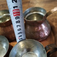 Меден сервиз за турско кафе 2 джезвета и 2 чаши с поднос, снимка 5 - Антикварни и старинни предмети - 42158913