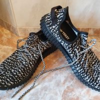 Adidas Yeezy Boost 350 Pirate Black  Номер -43, снимка 8 - Маратонки - 41596075