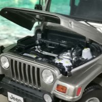 Jeep Wrangler SAHARA Burago 1:18 HQ, снимка 3 - Колекции - 33866036