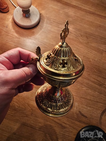 метално кадило с кръстове , кадило, тамянник 15 см за колекционери и ценители ., снимка 1