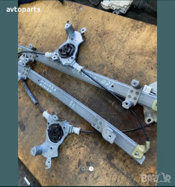 Nissan navara 2008година стъклоповдигачи леви врати, снимка 1