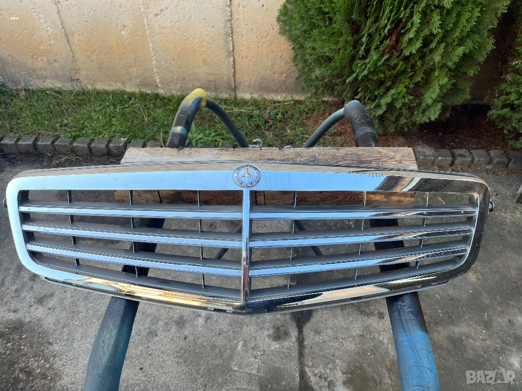 Предна маска за C class W204, снимка 1