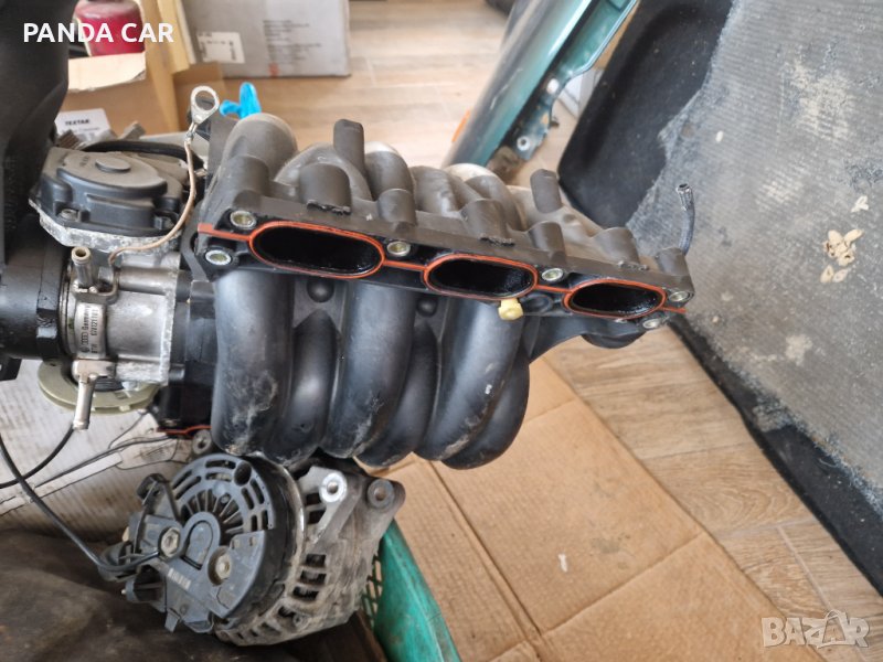 Дросел и колектор за Audi 2.4i, снимка 1
