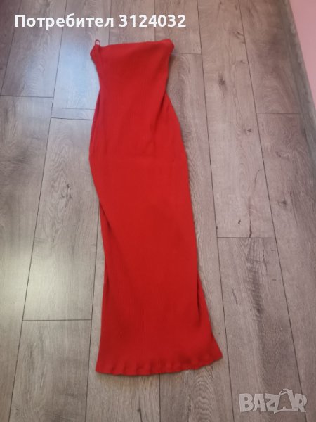 Продавам дълга рокля с цепка, снимка 1