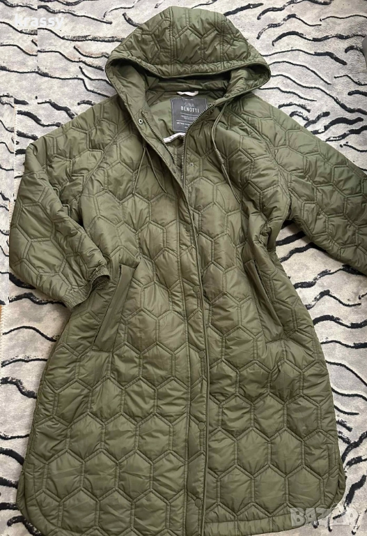 Страхотно дълго голямо дамско яке с качулка (размер 3ХЛ), снимка 1