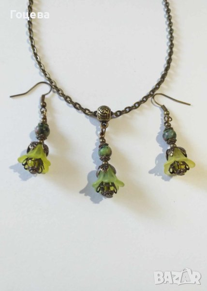 Красив комплект обици и колие с нежни цветя, камъни Цоизит с Рубин и орнаменти цвят Античен бронз , снимка 1