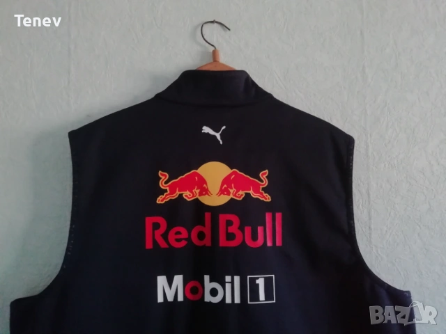 Puma F1 Red Bull Racing Team Gilet Formula One оригинална нова мъжка жилетка Ред Бул Формула 1 , снимка 3 - Спортни дрехи, екипи - 53074792