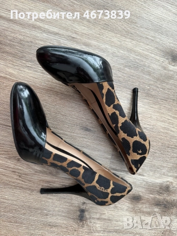 Fendi , снимка 2 - Дамски обувки на ток - 52804437