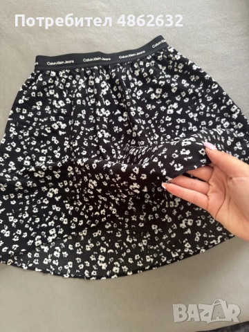 Пола Calvin Klein , снимка 2 - Поли - 56141012