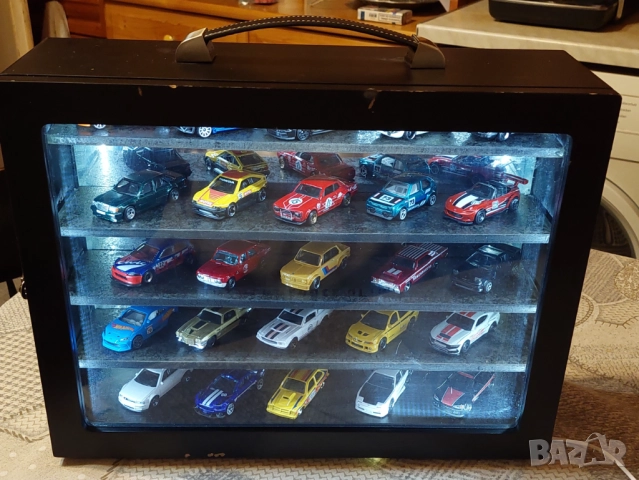 25 бр хот уилс със лед витрина , снимка 2 - Колекции - 52682704