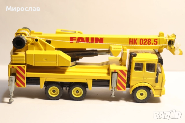 1/55 SIKU KAМИОН КРАН MERCEDES FAUN КОЛИЧКА МОДЕЛ, снимка 5 - Колекции - 52892930