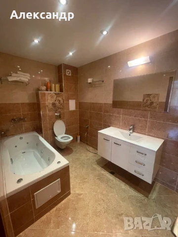 Продава се 3-стаен апартамент в центъра на Бургас, снимка 4 - Апартаменти - 50854807