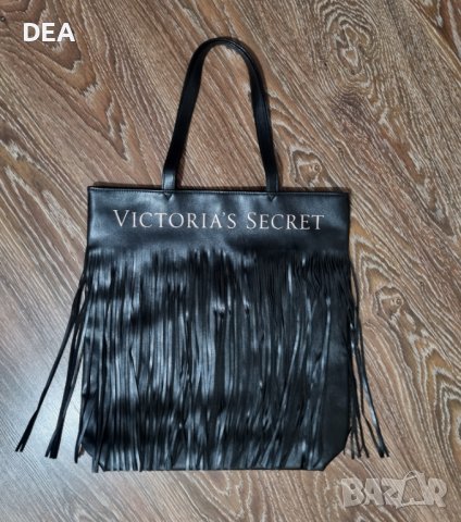 Черна чанта с ресни Victoria's secret-95лв.НОВА, снимка 4 - Чанти - 41777173