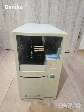 Ретро AT компютърна кутия 286 386 486