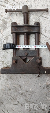 Тръбна стяга менгеме. Стабилно, работещо в много добро състояние . Цена 150 лв, снимка 2 - Менгемета - 52920267