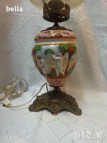 Антикварна висока настолна лампа Capodimonte, снимка 2 - Антикварни и старинни предмети - 49646525