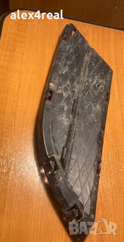 Продавам дянса решетка за предна броня за BMW E90 - 20 лева, снимка 2 - Части - 35724939