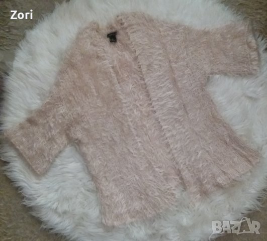 Пухкава жилетка в цвят шампанско М/Л размер , снимка 1