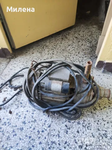 Електрическа водна помпа 