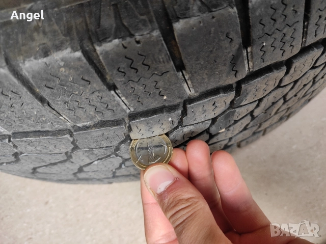 4 Гуми за бус 215/70/R15 зимни Firestone VanHawk 2 ДОТ 2020, снимка 4 - Гуми и джанти - 52276116