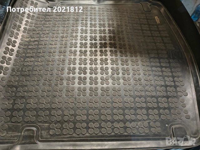 Гумена стелка за багажник Audi A6 4F Седан, снимка 3 - Аксесоари и консумативи - 53382621