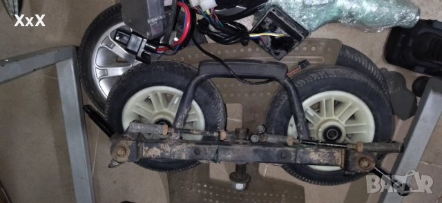 Продавам електрически скутер на части, снимка 8 - Инвалидни скутери - 52406265