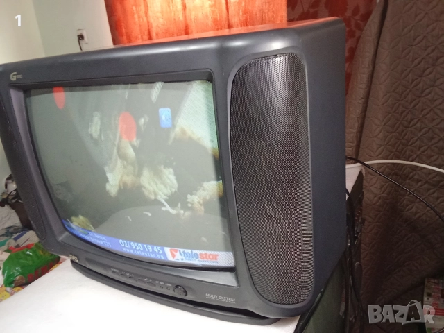 Телевизор JVC, снимка 2 - Телевизори - 52554986