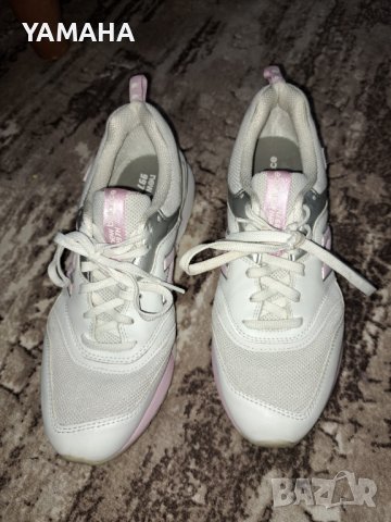 New balance 997 H  Дамски Маратонки 40, снимка 2 - Маратонки - 42535488