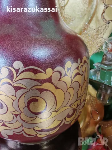 Изискана ваза в цвят Бордо - Фина Немска Керамика, снимка 4 - Други - 48815901