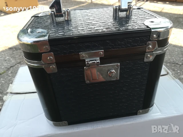 АЛУМИНИЕВА ЧАНТА/КУФАР ЗА СКЪПОЦЕННОСТИ 20Х15Х15СМ 0706251828, снимка 7 - Колекции - 50585483