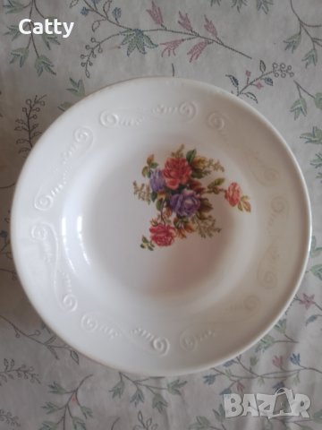 Пластмасови чинии, снимка 12 - Чинии - 41529646