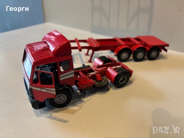 Метално камионче Мерцедес 1844