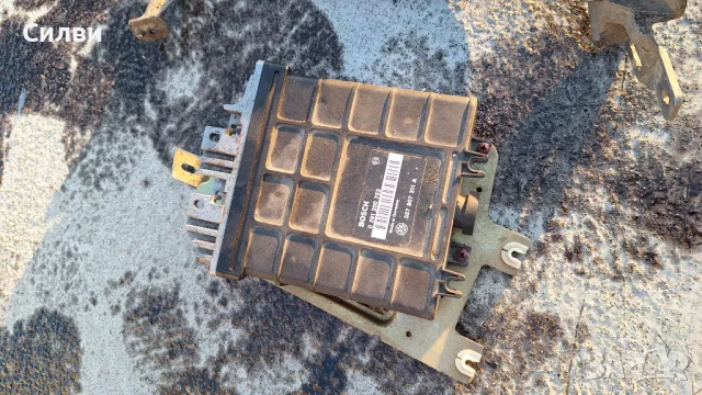 Компютър 357907311A за двигател от Пасат Б3 Б4 1,8и 90кс. Vw Passat B3 1.8i mono 0261200752 ЕКУ, снимка 1