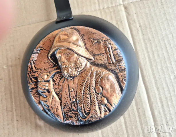 Тиган,   декорация мед, снимка 2 - Колекции - 49752264