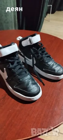 Юношески високи кецове NIKE COURT BOROUGH MID 2 BG