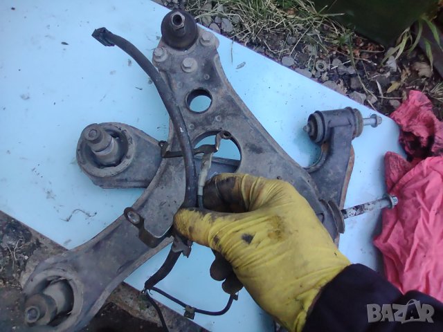 Два носача носачи със шарнирни болтове здрави тампони А160, снимка 4 - Части - 41797665