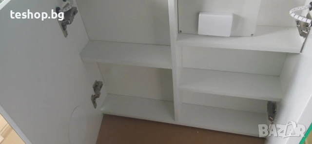 Шкаф за баня 3 отделения LED осветление ПРЕОЦЕНЕН счупено стъкло, снимка 8 - Шкафове - 53600701