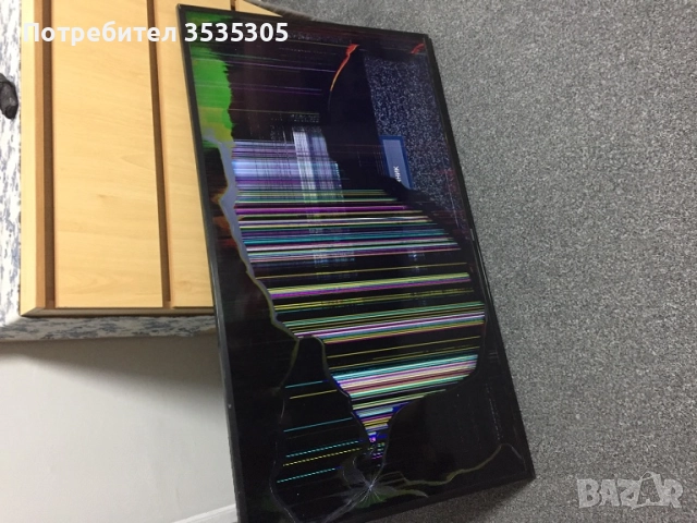 Лед телевизор 52 инча с счупена матрица , снимка 2 - Части и Платки - 51838554