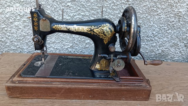 Стара ръчна шевна машина - Singer / Сингер - 1909г., снимка 2 - Антикварни и старинни предмети - 37860399