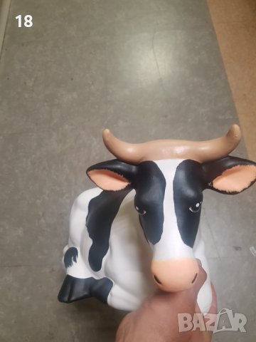 Керамична крава, снимка 2 - Декорация за дома - 40418532