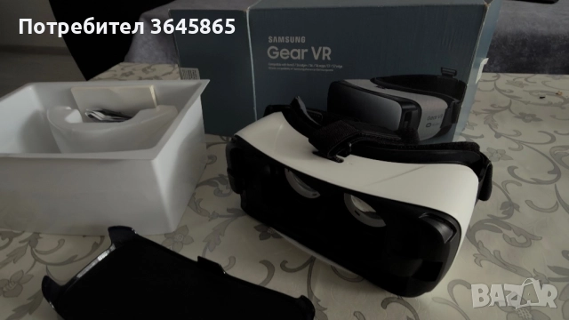 Samsung Gear VR by Oculus, снимка 2 - 3D VR очила за смартфон - 52855224