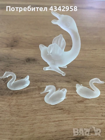 Ретро декорация за семейство гъски, изработена от матирано стъкло