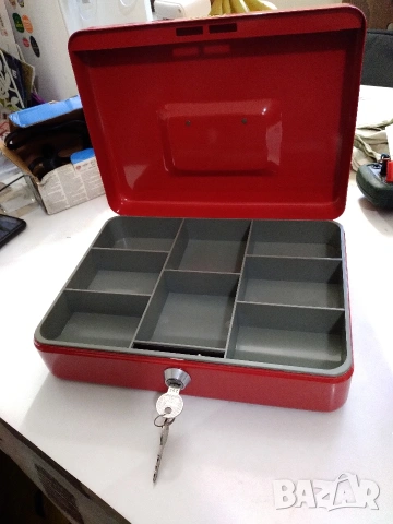 Метална кутия/каса/ за ценности, пари, бижута, ключове., снимка 2 - Друго - 53221996