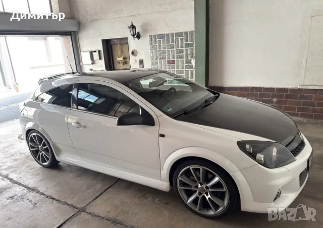 Opel Astra OPC Nürburgring Edition       1 of 835