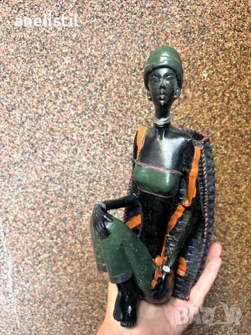 Продавам нова, красива декоративна ваза (25 см) - идеална за подарък или за разкрасяване на дома!, снимка 2 - Вази - 51345457