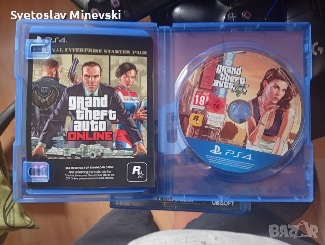 продавам PlayStation 4 pro с два джойстика захранващ кабел и няколко игри продажбата е поради ъпдейт, снимка 14 - PlayStation конзоли - 55949600