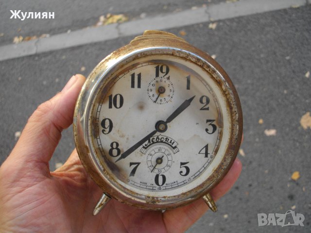 КОЛЕКЦИОНЕРСКИ БЪЛГАРСКИ БУДИЛНИК ЛЕВСКИ , снимка 3 - Антикварни и старинни предмети - 42156336