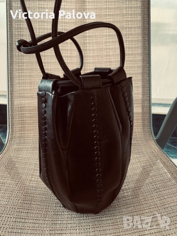 Модерна чанта-кофичка, снимка 1 - Чанти - 36100632